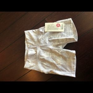 Lululemon train times short